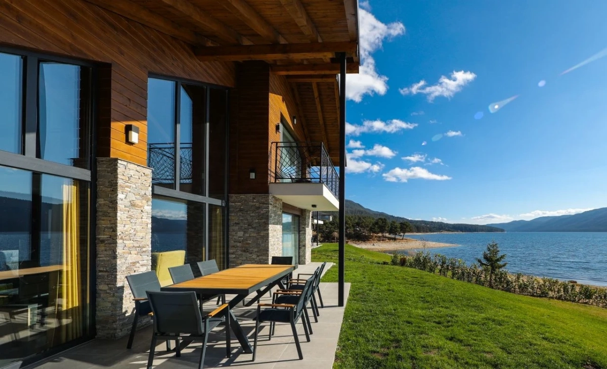 Природа и луксозно спа в Lavalliere Hotel & Villas в Сърница