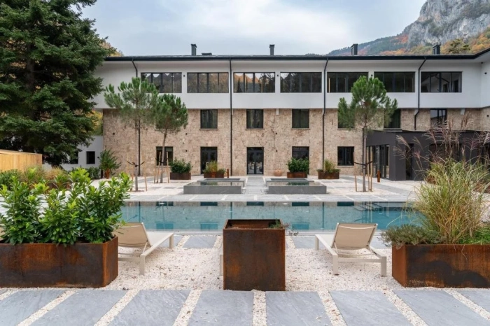 Петзвезден хотел Villa Rossa Luxury & SPA Residence отвори в Нареченски бани
