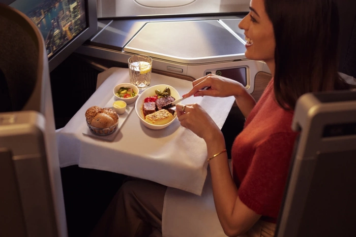 British Airways маха топлата закуска в бизнес класата 