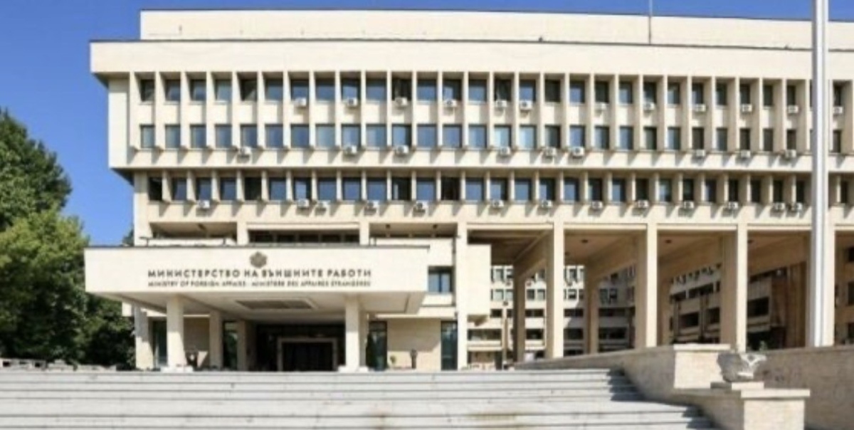МВнР с указание към българите, заявили евакуация от Дубай