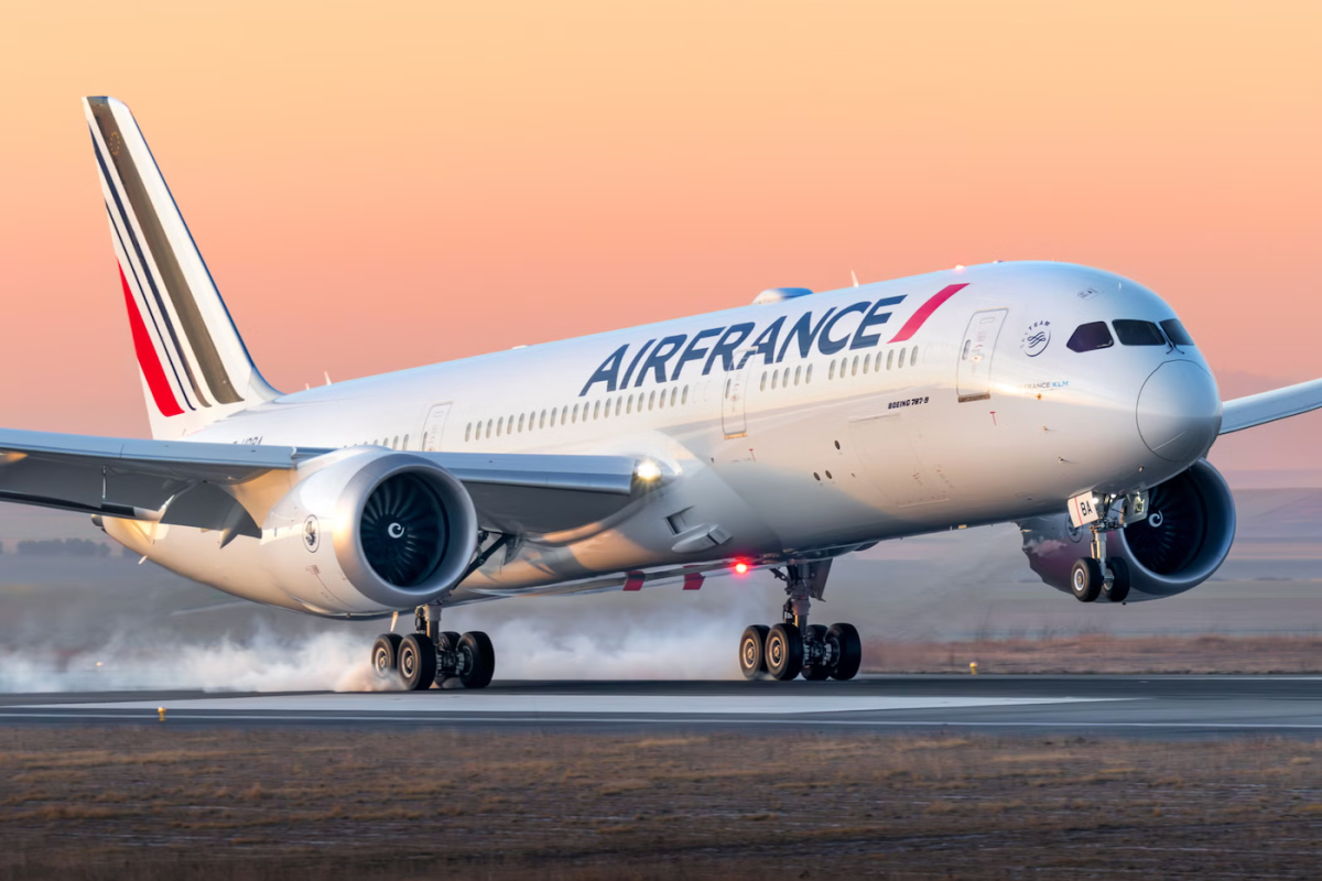 Air France мести всичките си полети на летище Париж Шарл де Гол