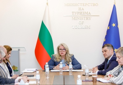 Министър Ирена Георгиева обсъди с работодателите мерки в подкрепа на туристическия сектор