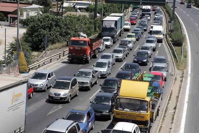 Гърция въвежда изискване за нови аптечки в автомобилите за лятото