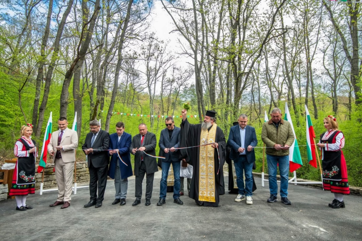 Обновената Алея на свободата в Историческа местност Оборище беше открита, ремонтът е извършен с дарение на стойност над 2 милиона евро