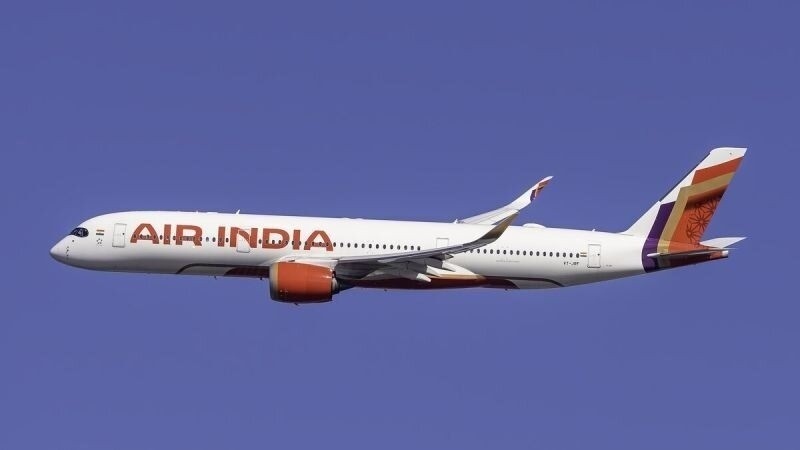 Air India готви съкращения и намаляване на полетите заради войната в Иран
