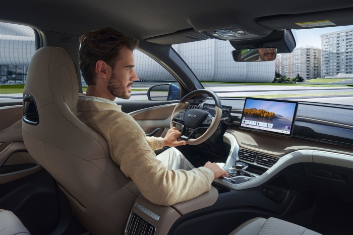 BYD представя SEALION 5 DM-i – семейният SUV 