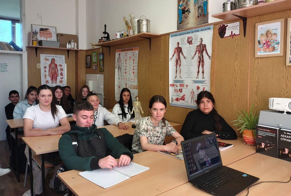 Ново поколение кадри за балнеоложкия и СПА туризъм се подготвя в училището в Минерални бани
