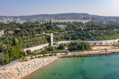 Международна награда за панорамната асансьорна кула на Алея Първа във Варна