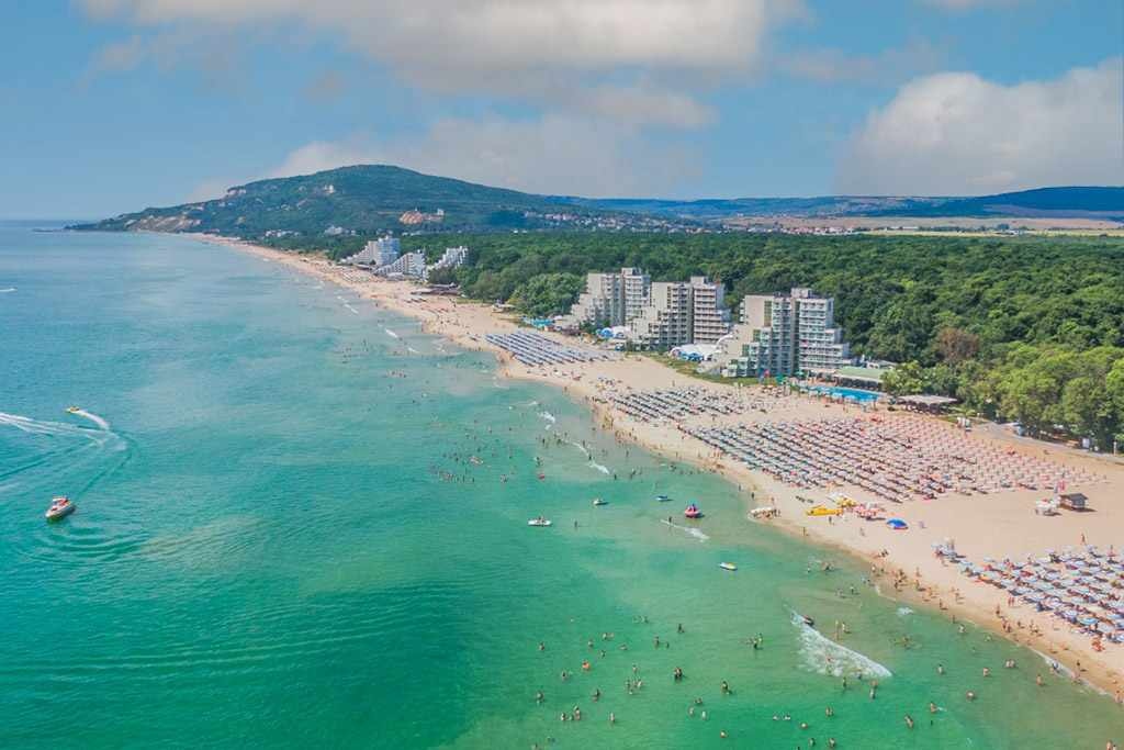 В разгара на лято 2026: „Солвекс“ сбъдва мечти за море с богат избор от оферти за всеки бюджет