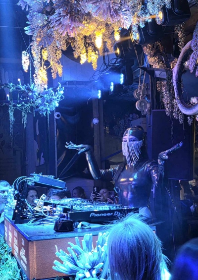 Тик Ток звездата DJ Samsara взриви Hacienda Beach в Лозенец 