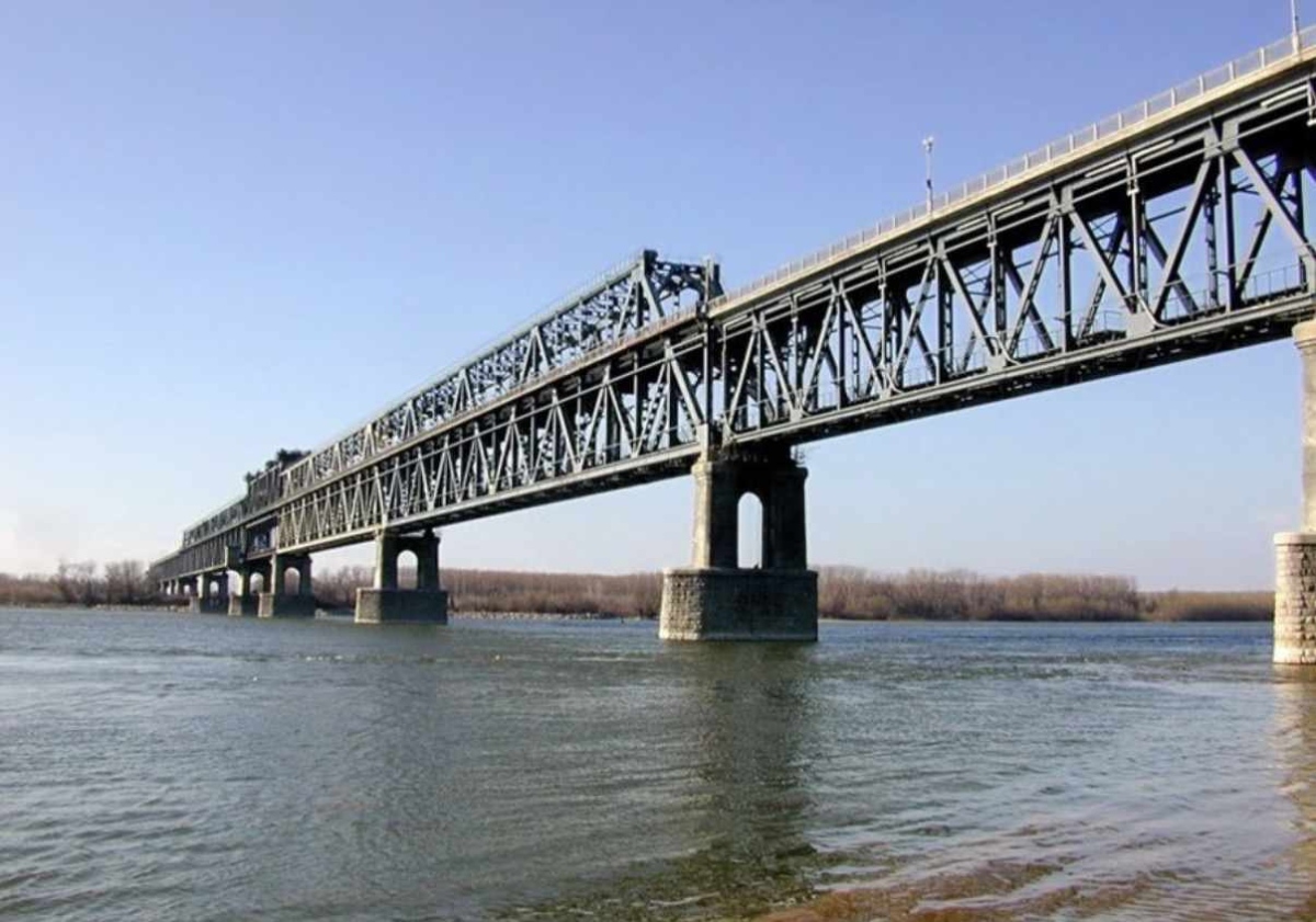 Пускат движението на Дунав мост при Русе