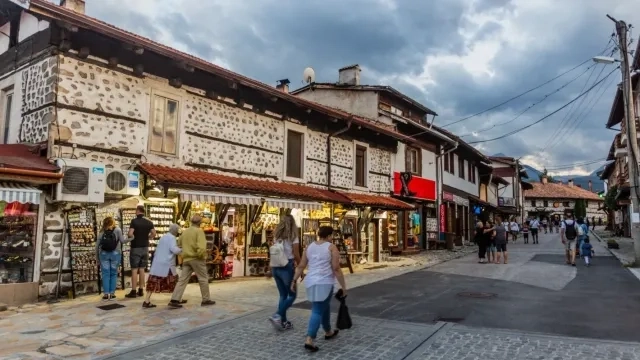     Реакция от България след разказите за неонацистка атака в Банско