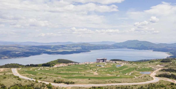 OKOL Lake Park: Новата целогодишна дестинация край София