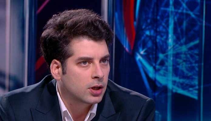 Пеканов: Заведенията да свалят цените, получиха достатъчно отстъпки