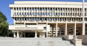 Визата за дългосрочно пребиваване у нас може да поскъпне с 20% 
