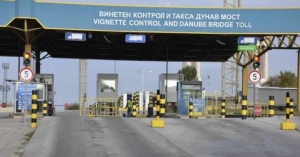Няма да махат таксата за Дунав мост, но въвеждат електронно плащане