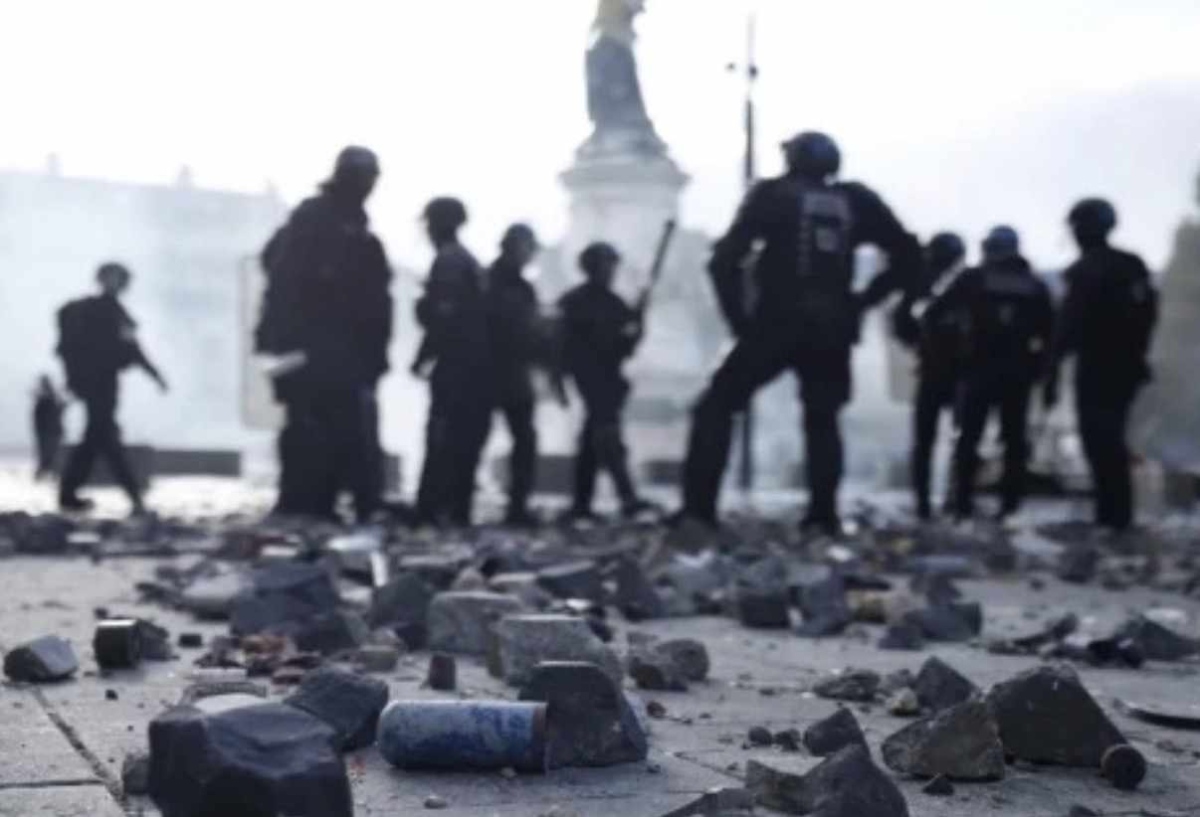Външно предупреди българите да бъдат внимателни в Париж, Милано, Брюксел и Лисабон