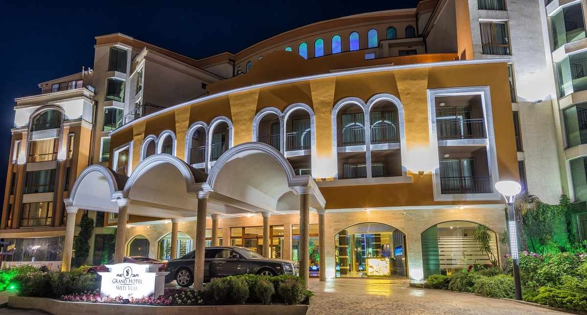 Grand Hotel Sveti Vlas обяви промоция за новогодишните си оферти